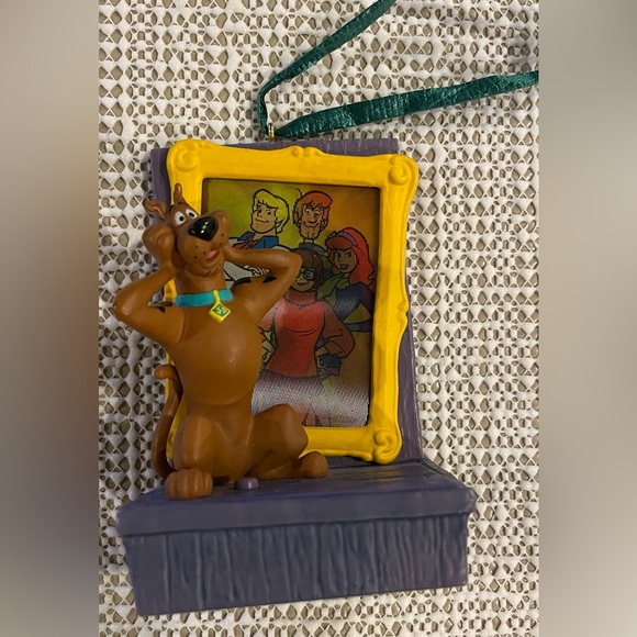 Scooby-Doo set of 3 ornaments, 2 Hanna Barbera and 1 Hallmark - Picture 3 of 7